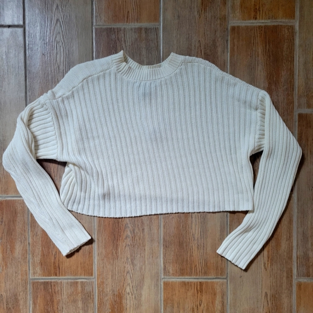 Sweater - Picture 2 of 2